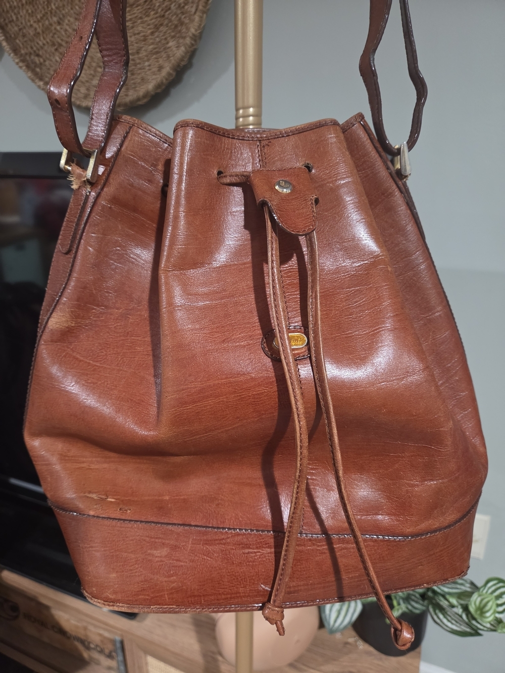Vintage Bonia Brown Genuine Leather Drawstring Bucket Shoulder Bag - Picture 9 of 16
